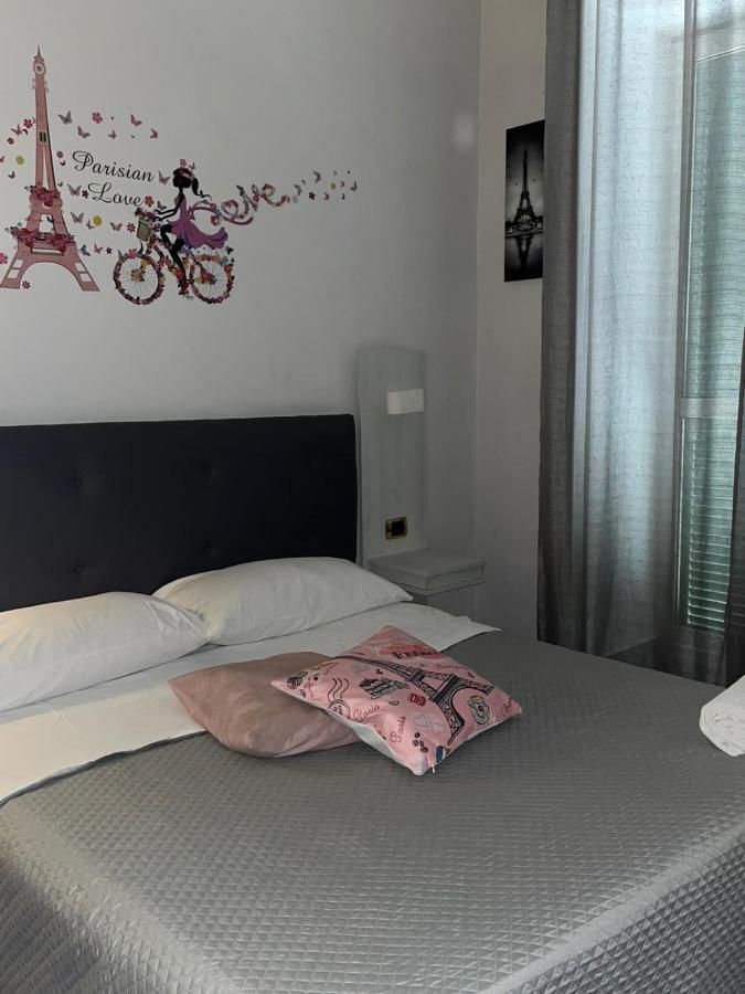 Hotel Poerio Naples Luaran gambar