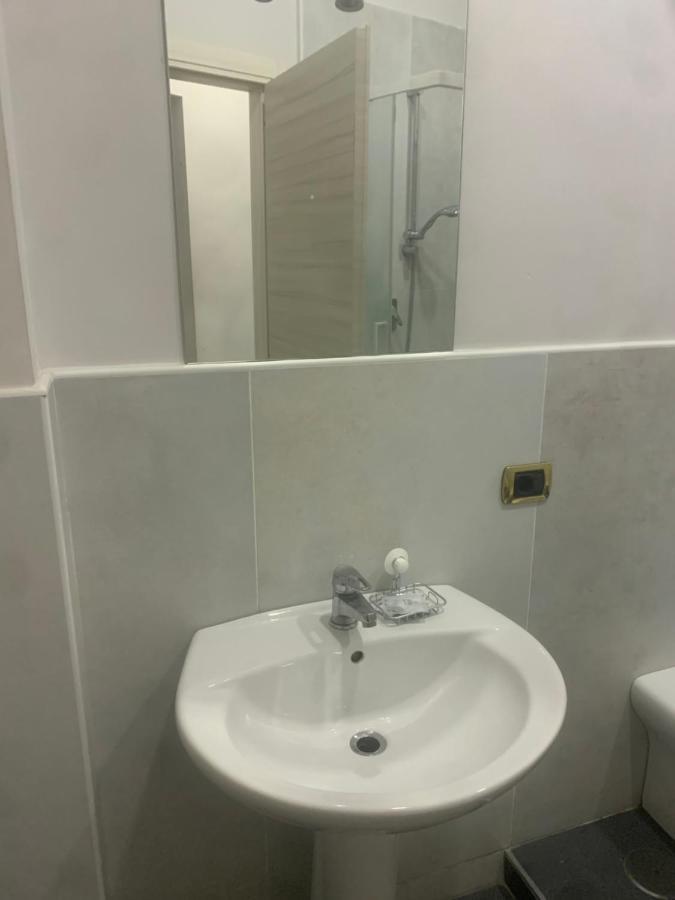 Hotel Poerio Naples Luaran gambar