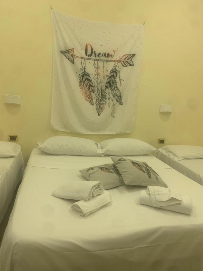 Hotel Poerio Naples Luaran gambar