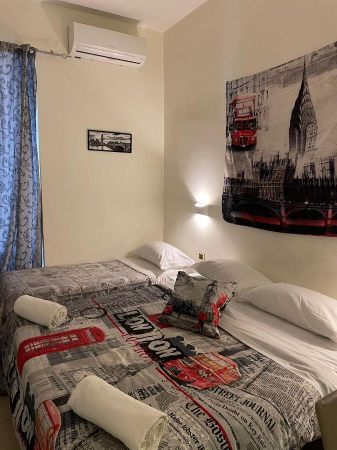 Hotel Poerio Naples Luaran gambar