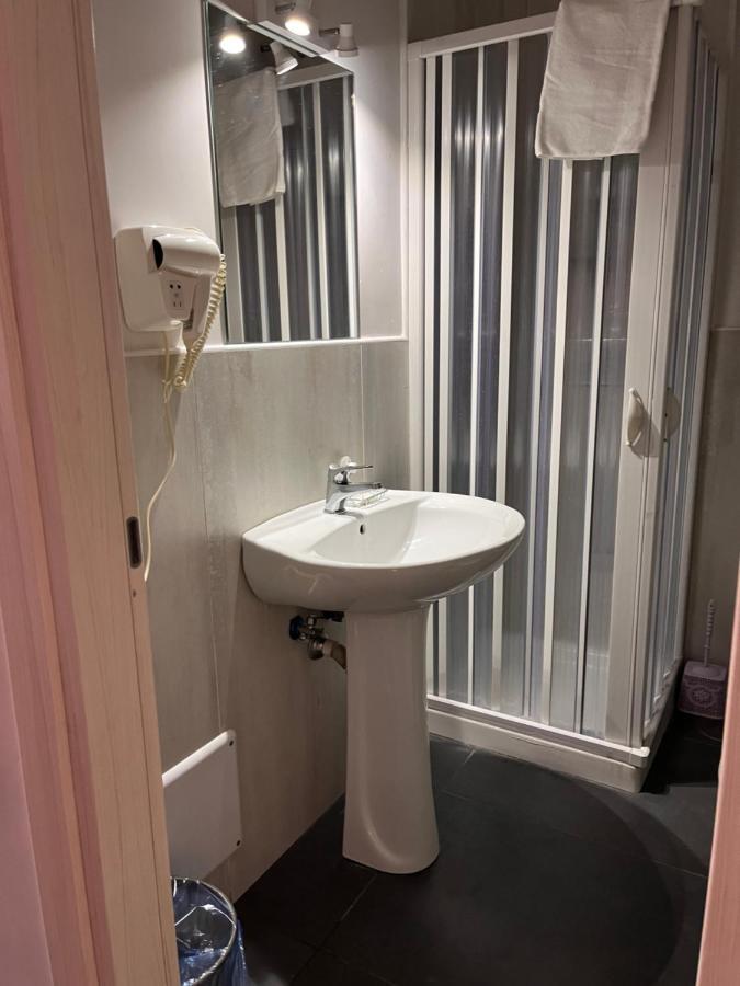 Hotel Poerio Naples Luaran gambar